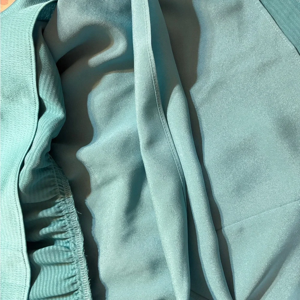 Lilly Pulitzer Teal Peplum Bell Sleeve Blouse Top Size 4 Elegant Flowy Boho Chic